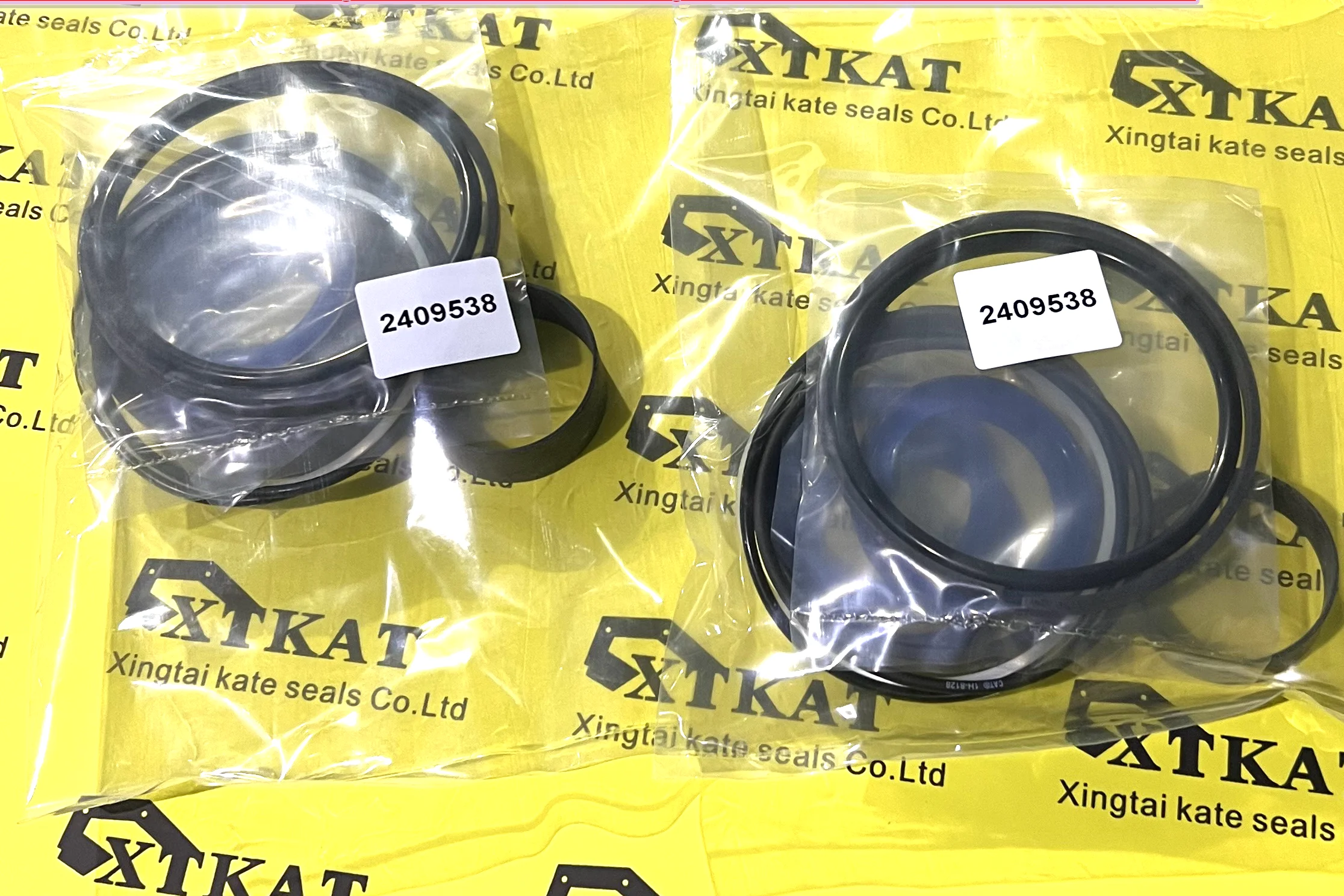 XTKAT Seal Kit 2409538 for Caterpillar Machinery - Durable Lift