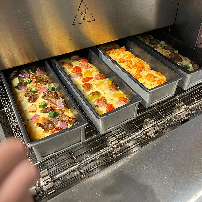 Pizza Hut Automatic Pizza Machine Continuous Tunnel Pizza Conveyor Oven