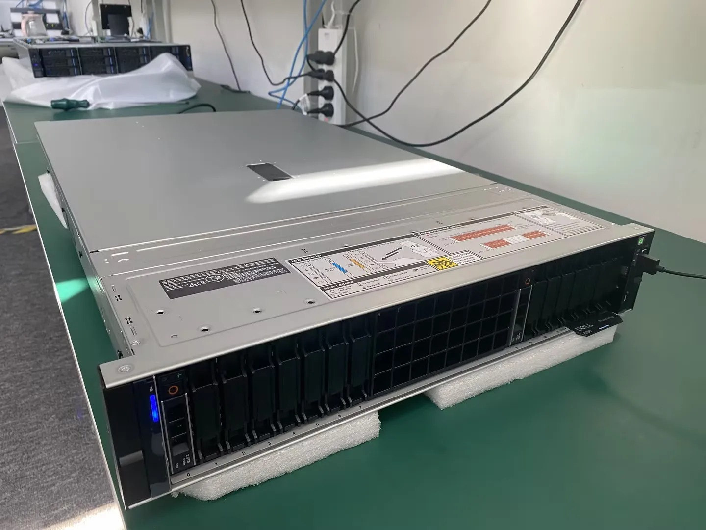 新品D Ell PowerEdge R760 8x2.5 