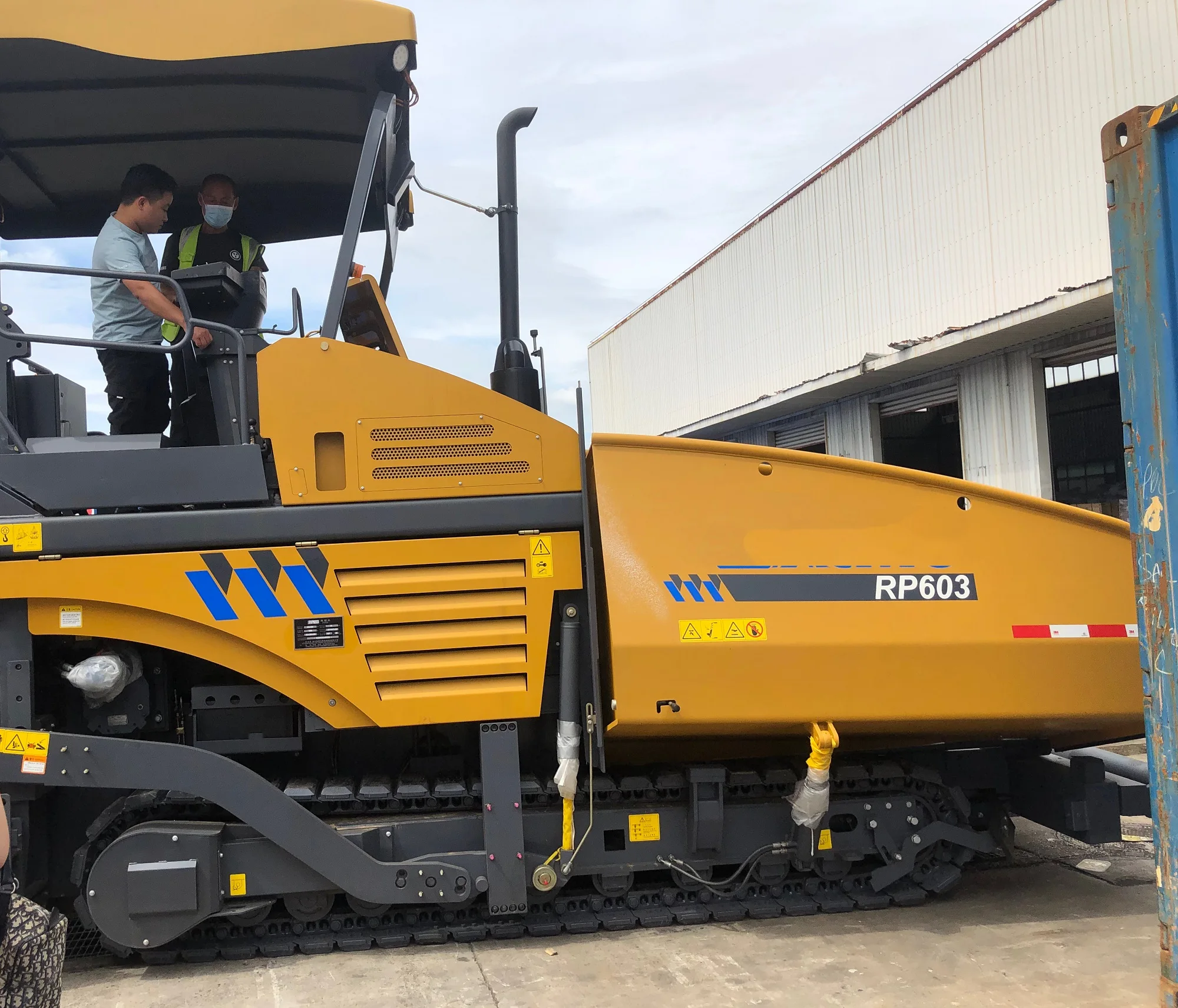 RP403 Mini Road Machinery with 4.2m Paving Width for Asphalt Concrete Paver