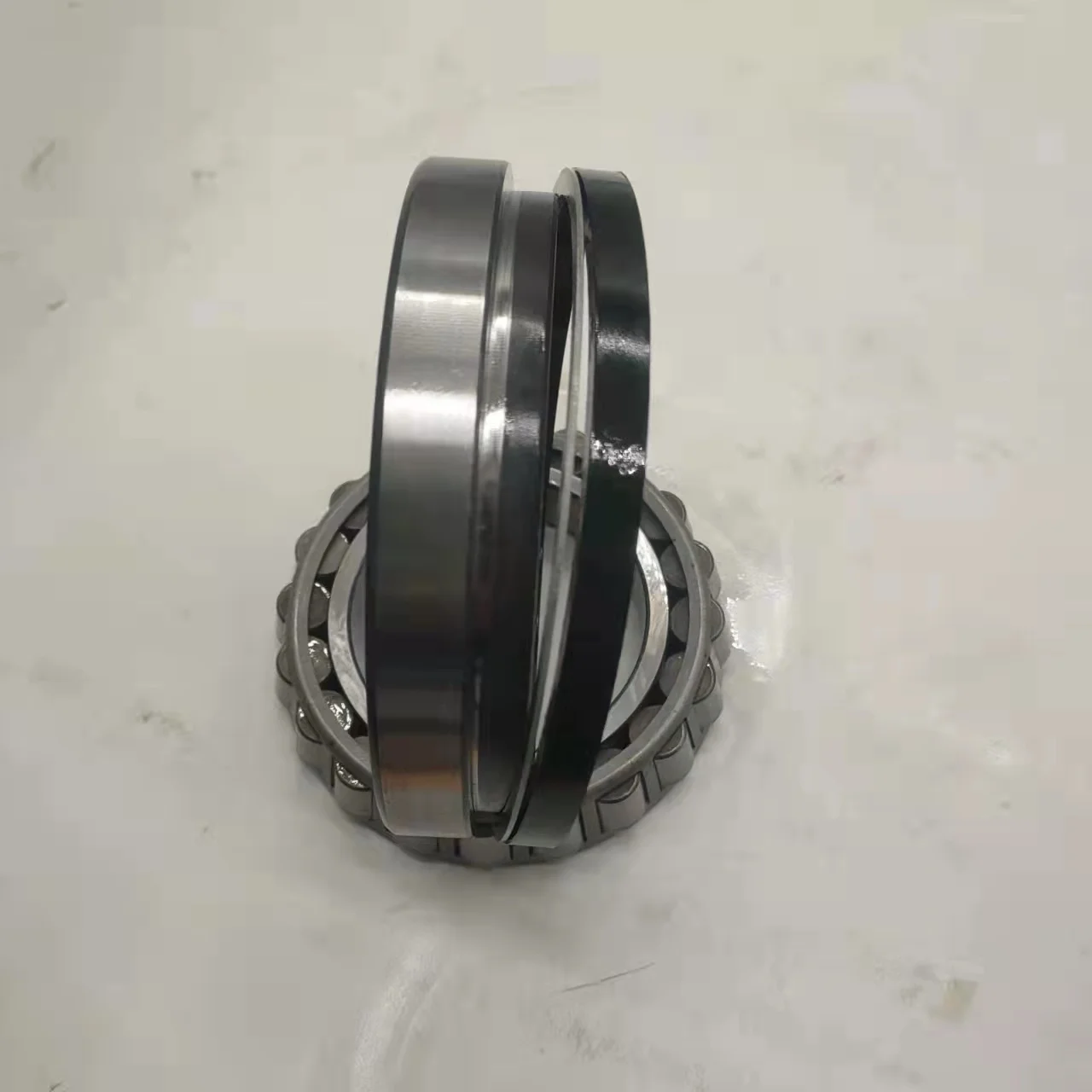 NP600001/NP697998 Excellent Quality Tapered Roller Bearings 