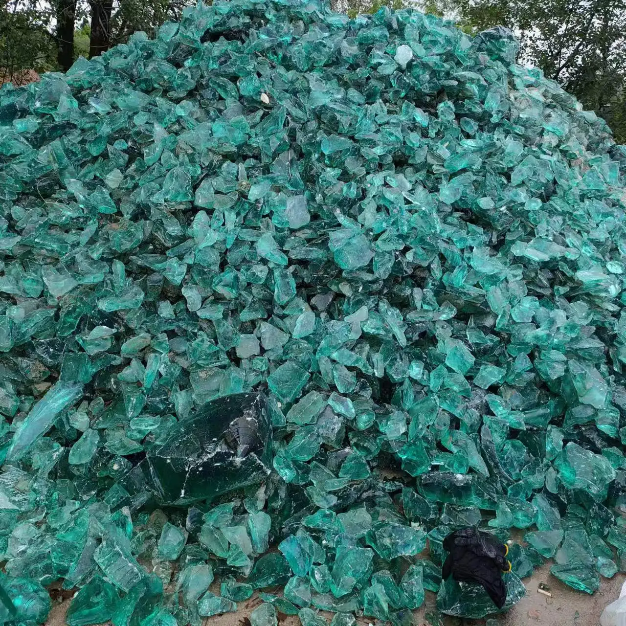 Processing Colored Glass Stone Landscape Glass A Variety Of Sizes