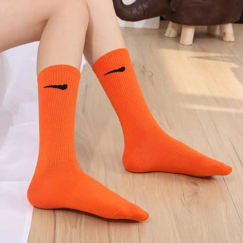 Wholesale Hot Sell High Grade Quality Custom Logo Socks Branded Men's