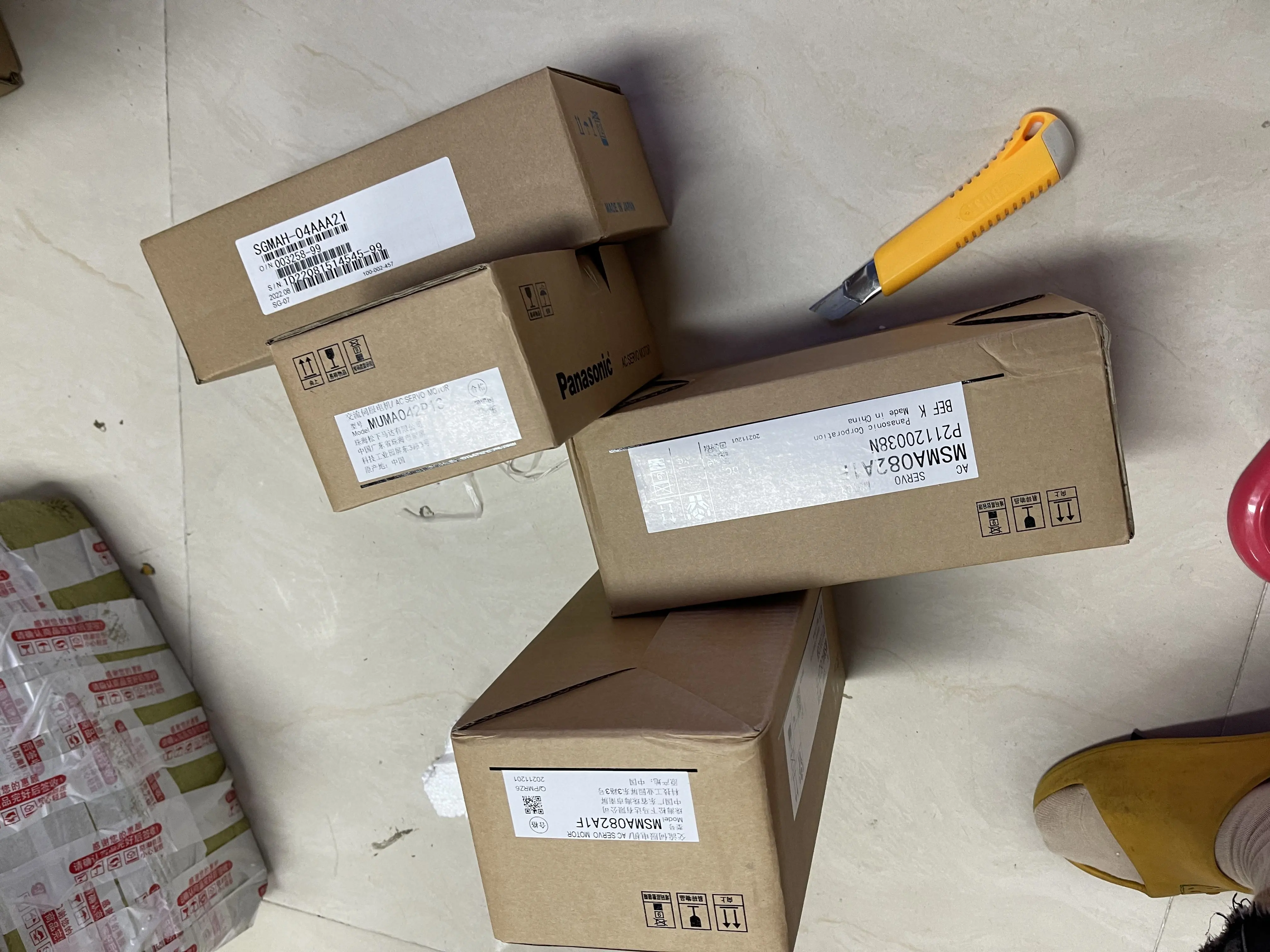 Panasonic AC Servo Motor MSMA082A1F / MUMA042P13 / SGMAH-04AAA21