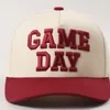Cappellino da baseball per adulti, color beige borgogna, ideale per le giornate di gara.