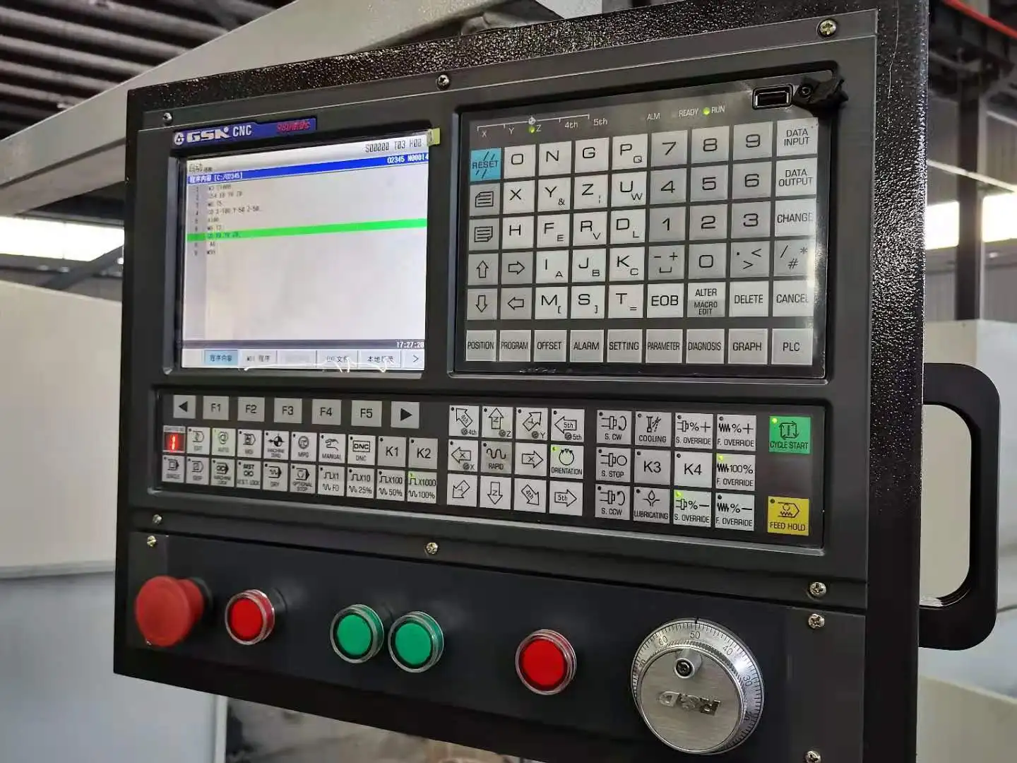 ZX7124MAX CNC Milling Machine - Precision and Efficiency