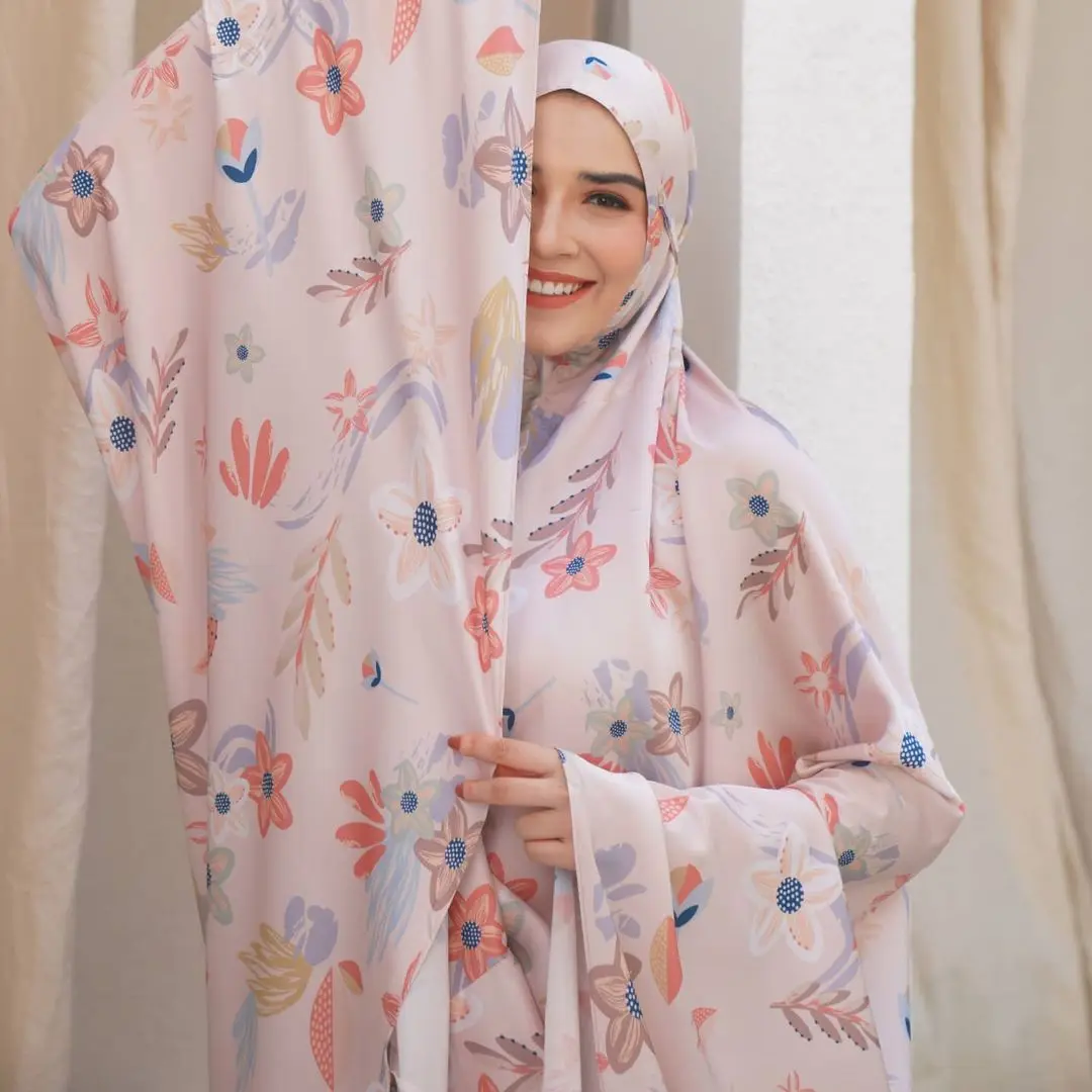 2024 Customized Printed Prayerset Muslim Telekung Prayer Satin Silk  Hijab Exclusive Prayer Garment Jilbab Clothes