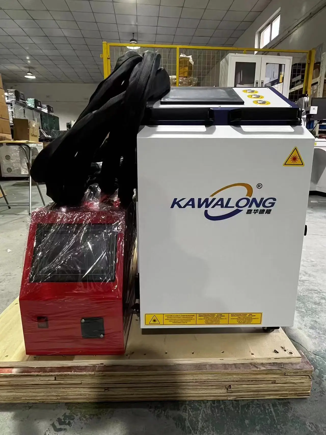 3 in 1 Functions Welding Cutting and Cleaning Laser Welder Handheld Fiber Laser Welding Machine