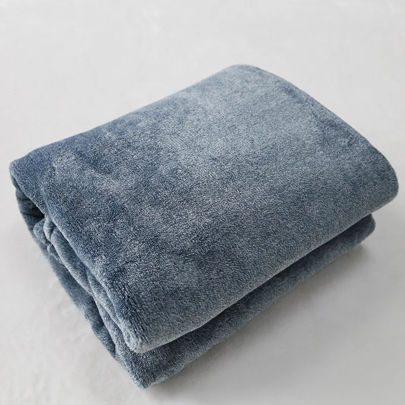 Solid Color 120*150cm Microfiber Flannel Super Soft Polyester Winter Throw Blanket for Home and Kids for Autumn Season details