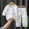 vêtements de maison pleins d'ours bleu