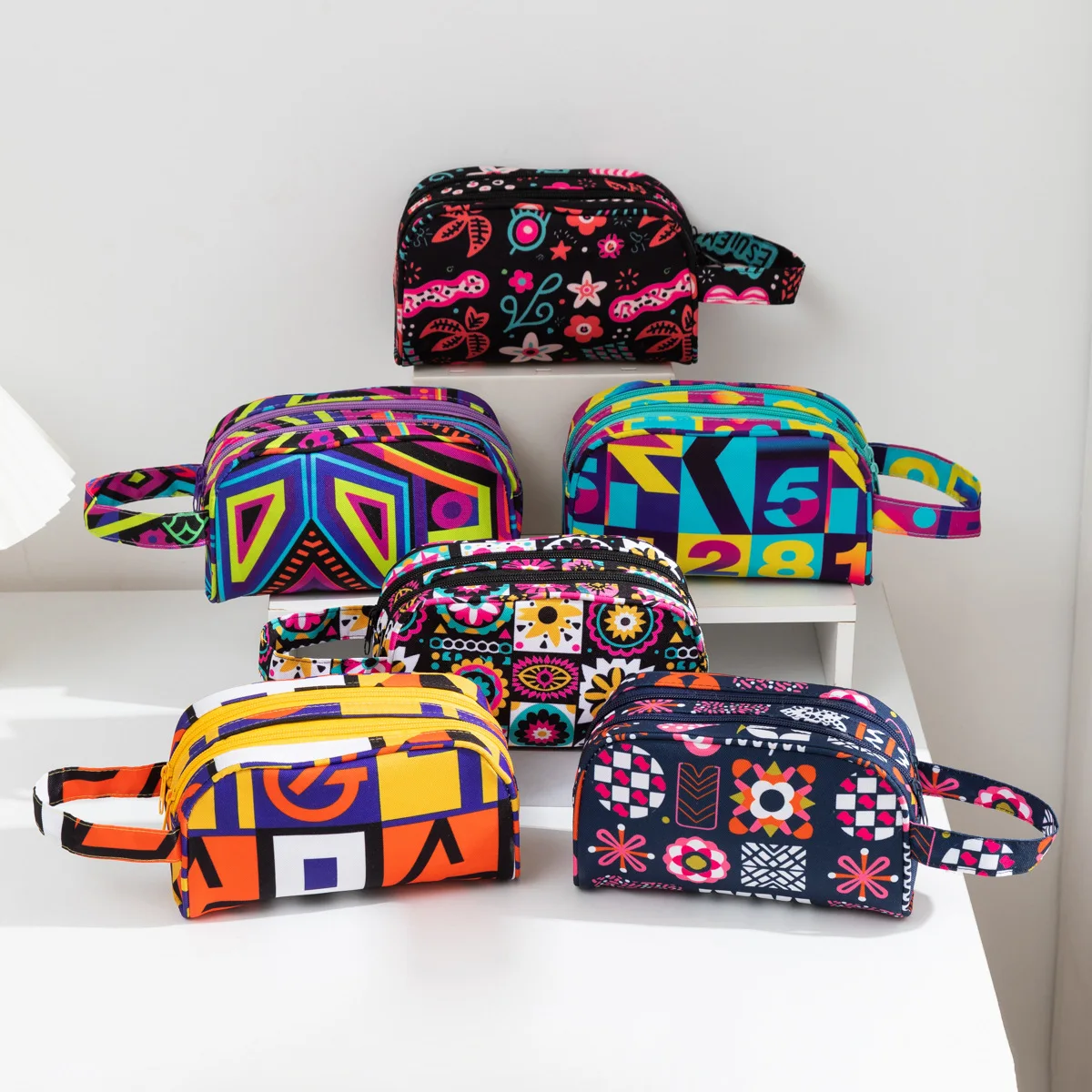 Custom Easy Carry Travel Multi-pocket Slot Storage Bag Zipper Closure Women Outdoor Brush Organizer