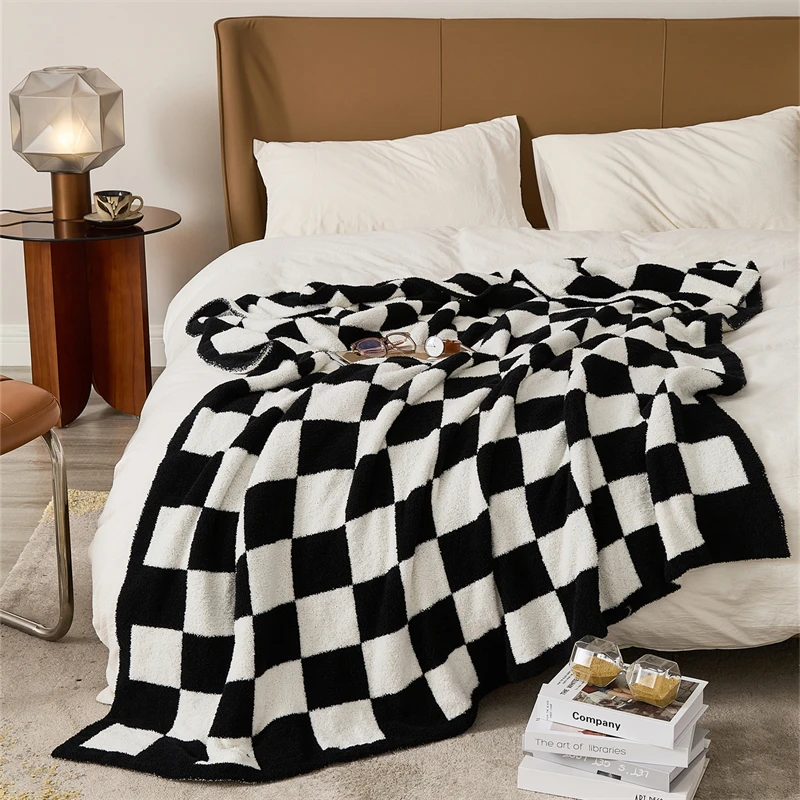 2024 Hot-selling Super Cozy 100% Polyester Checker Jacquard knitted Throw Blanket  For Home Decoration Sofa and Winter QPG details