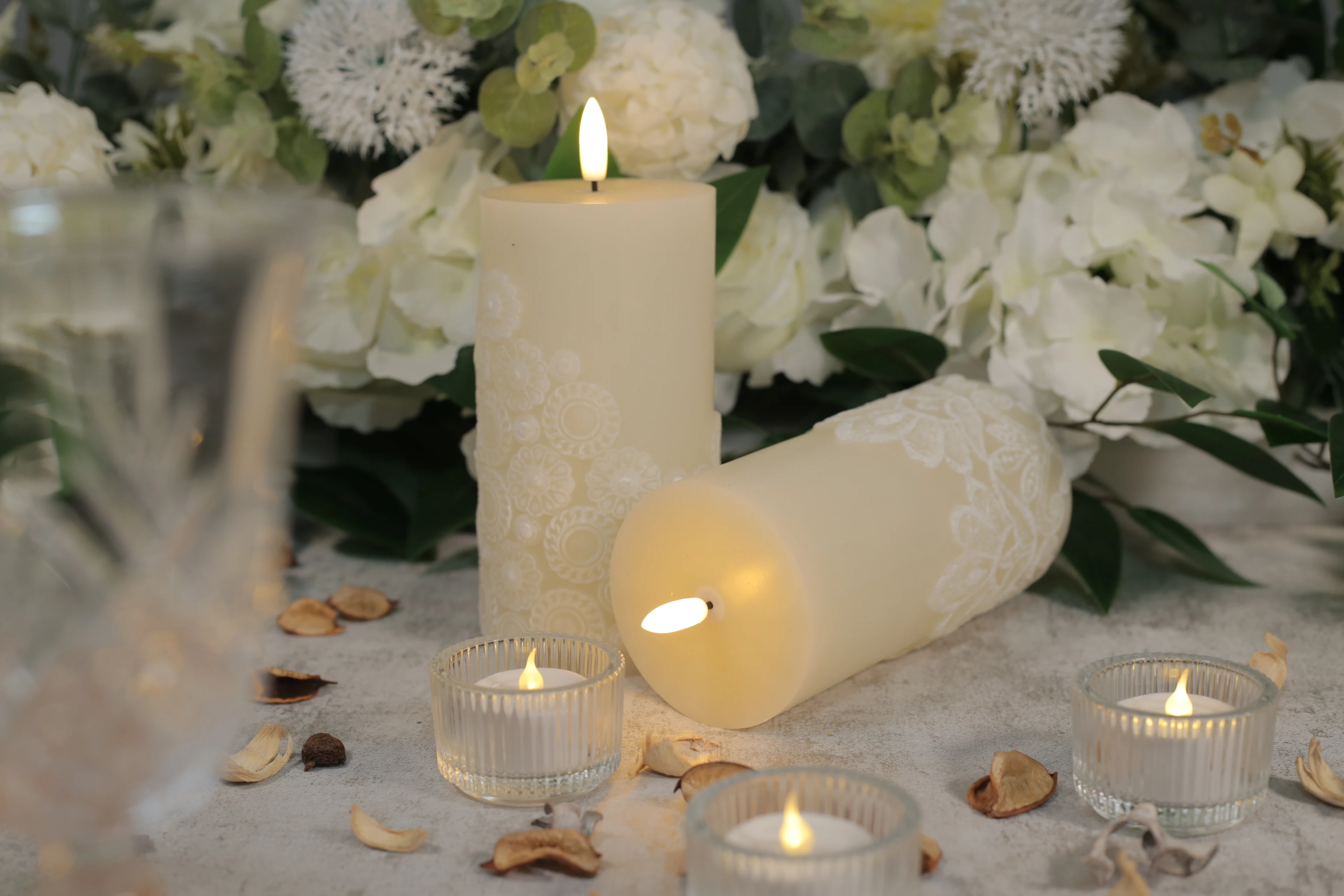 Beautiful Design Led Artificial Flickering Flameless Candle Light Moving 3D Wick Led Candles