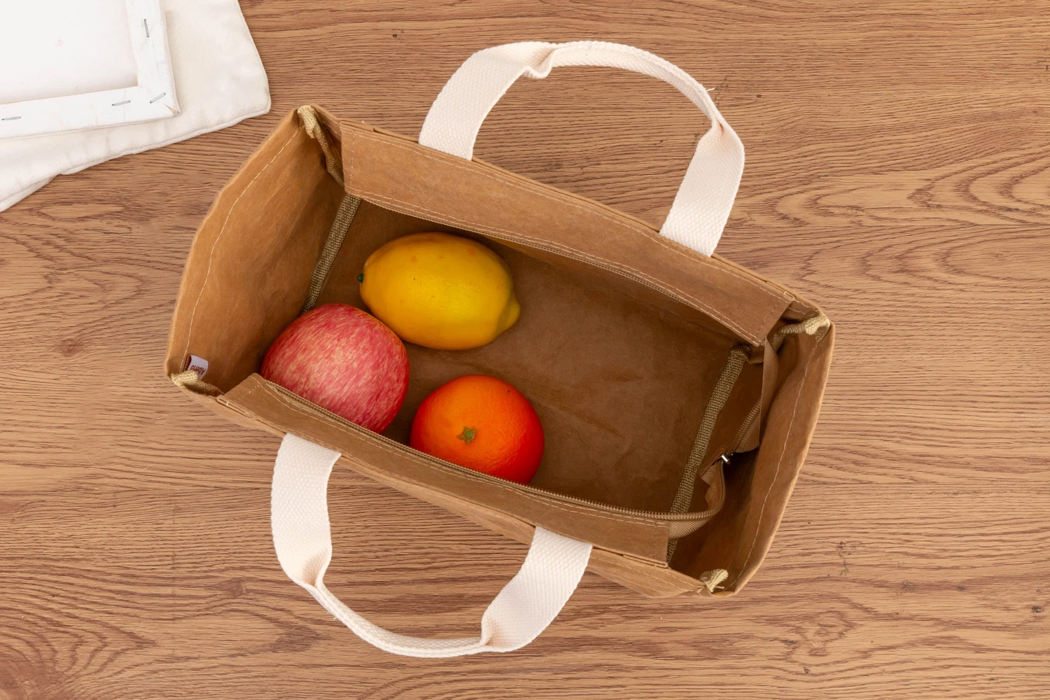 Нова Мода Персонализирана Крафт Хартија Големи Тоте Кеси Со Цип За Работа Ручек Мултифункционално Складирање