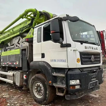 Second Hand Zoomlion Concrete Pump 49m with SITRAK Truck