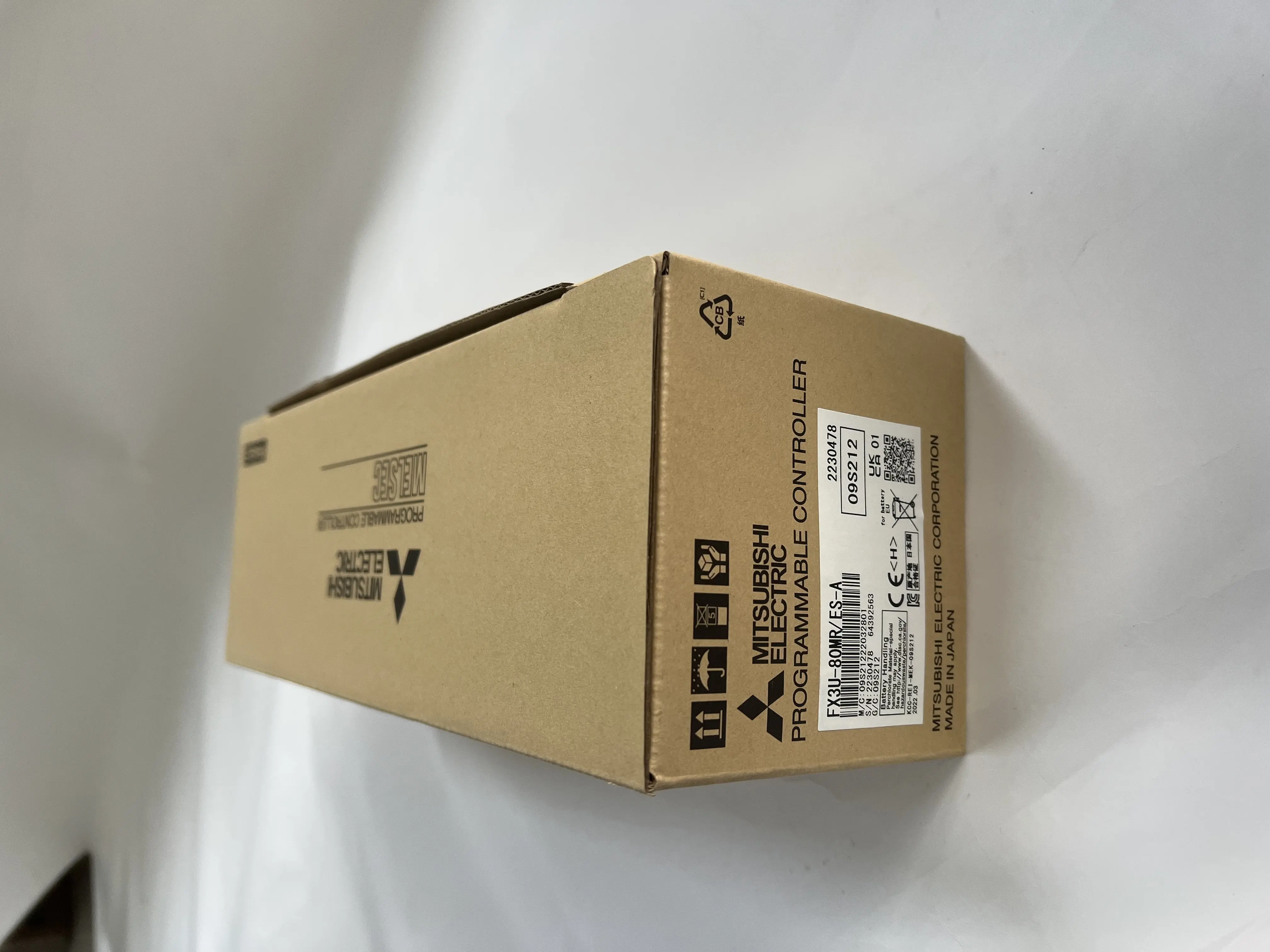 Mitsubishi Programmable Logic Controller FX3U Series FX3U-80MR/ES-A