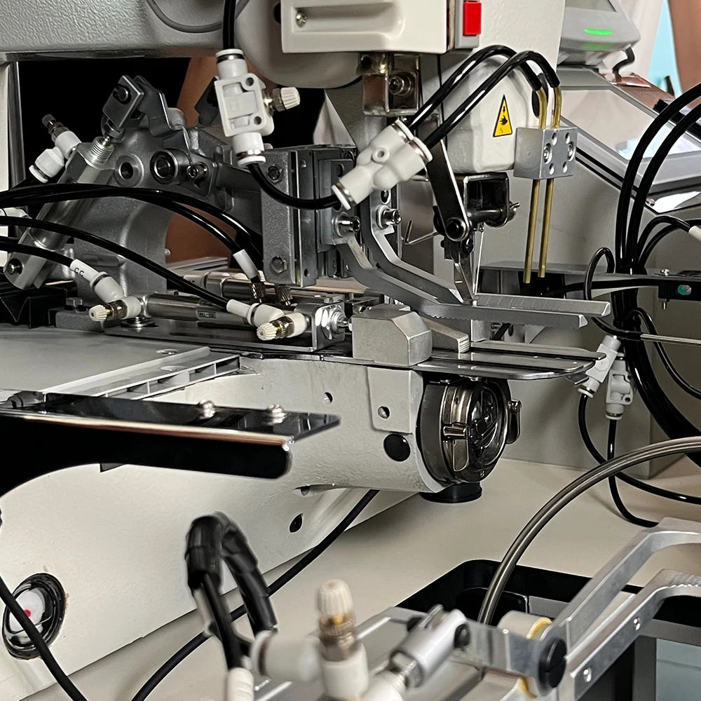 Для нанесения рисунка типа с программным управлением нож DS-102E автоматический эластичный лазерный гравировальный станок