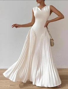 Custom High Quality High-Waisted Pleated Anti-Static Anti-Wrinkle Maxi A-Line Dress with V-Neck Sleeveless