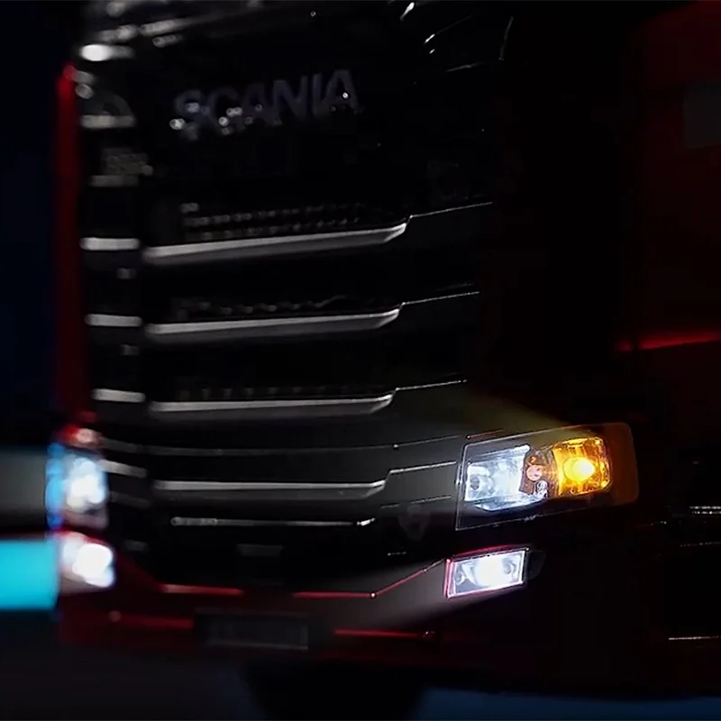 Huina 1501 1/18スケール スキャニア770S V8 ライセンス取得済み 電動