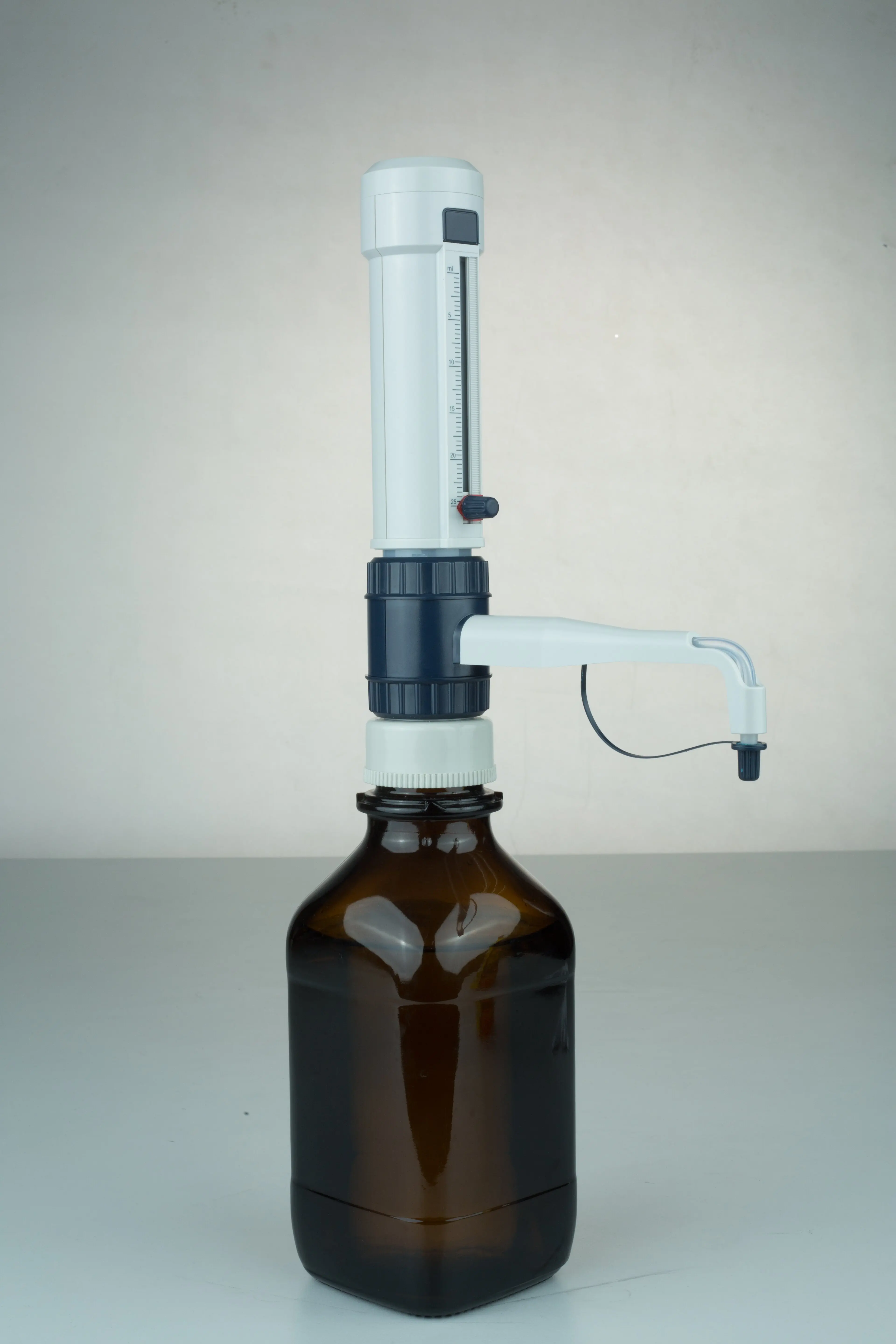 Dispensmate Fully Autoclavable Manual Bottle Top Pipette Dispenser Factory Price Plastic Volumes