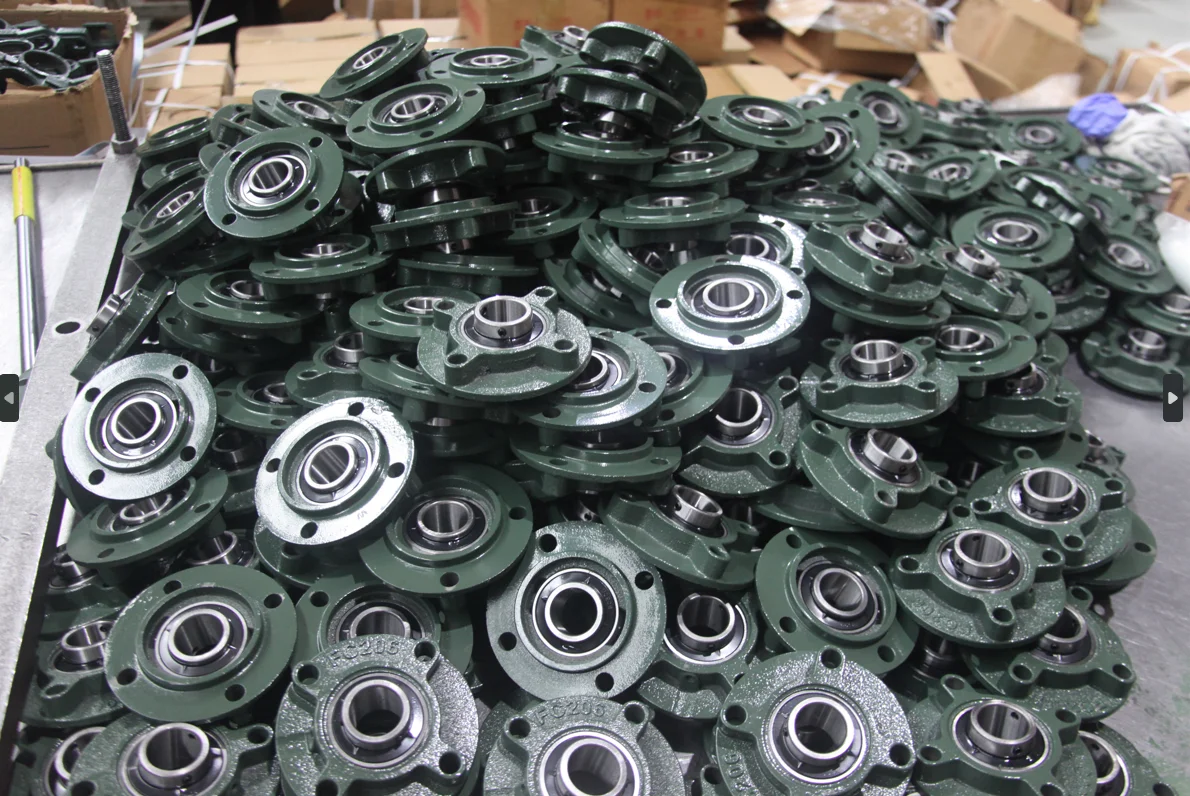 Ucf213 Square Flanges Pillow Block Bearing Housing Hot Sale Chrome