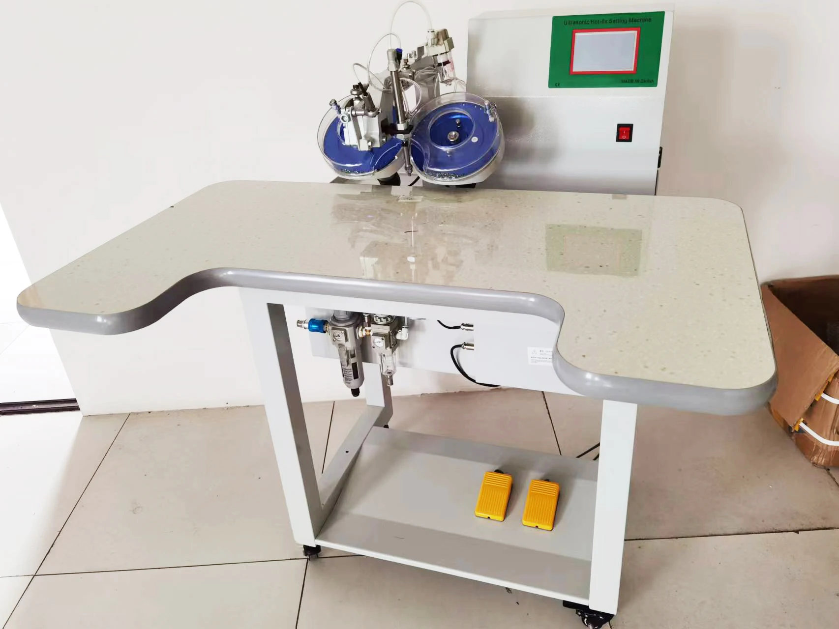 Ultrasonic Hot Fix Rhinestone Setting Machine - Easy & Efficient
