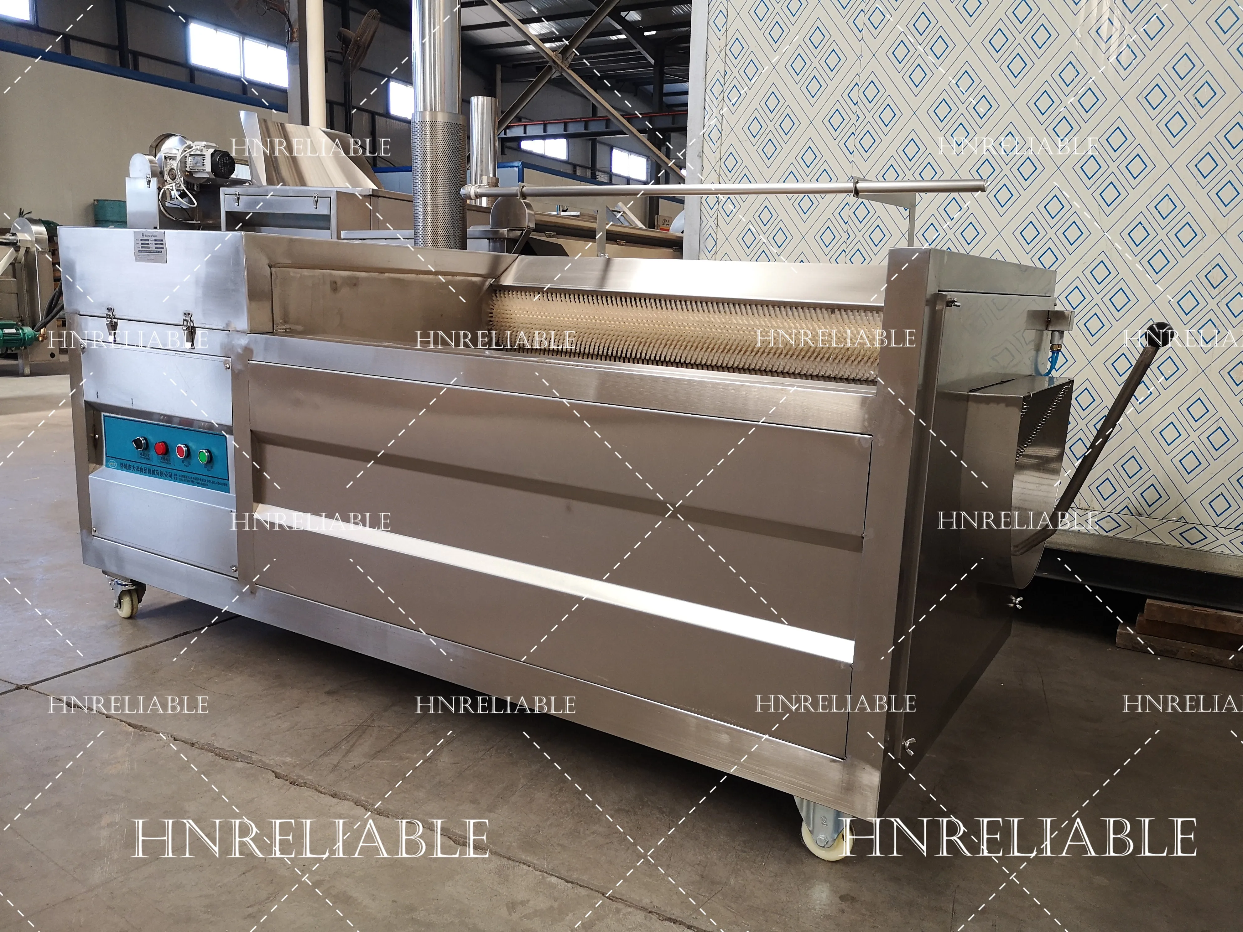 customized sweet potato rolling drum brush washing machine - Huafood machine  - Vegetable & Fruit Cleaning Machine，Potato Chips Production Line