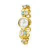 Diamants blancs et bleus en or
