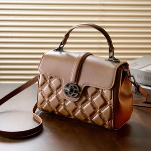 Wholesale Custom Retro Design Women's Genuine Leather Diamond Square Waterproof 3L+ Capacity Luxury High-quality