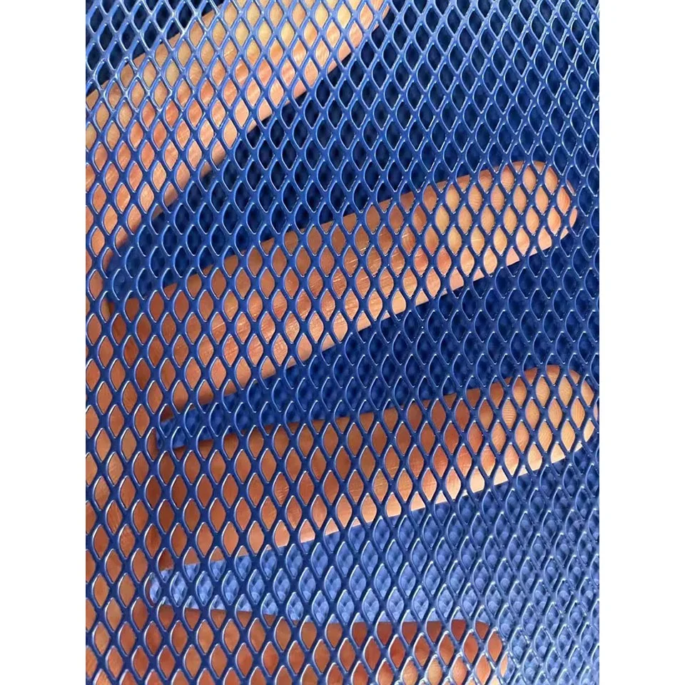 Expanded Metal Mesh Farm Fence Perforated Welding with PVC Fluorine Carbon Spraying Decorative Net