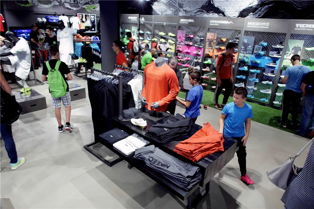 Modern Industrial Design Style Custom Commercial Sport Sneaker Wall Display Shelves for Sportswear Shop Interior Fixtures