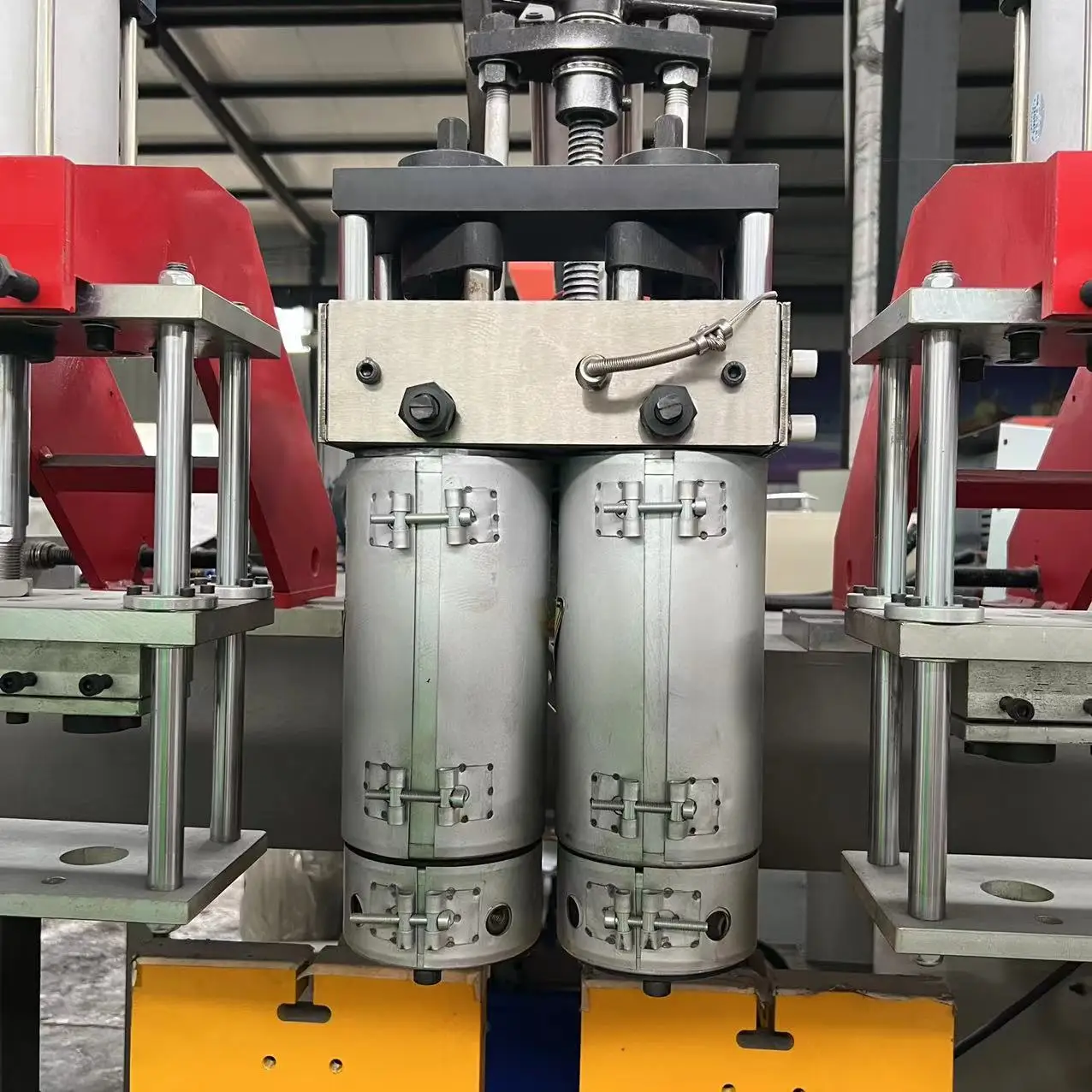 HDPE Jerry Can Drum Extrusion Blow Molding Machine 1L 2L 3L 5L with 2 Heads Bottle Manufacturing Plant Customized Provided