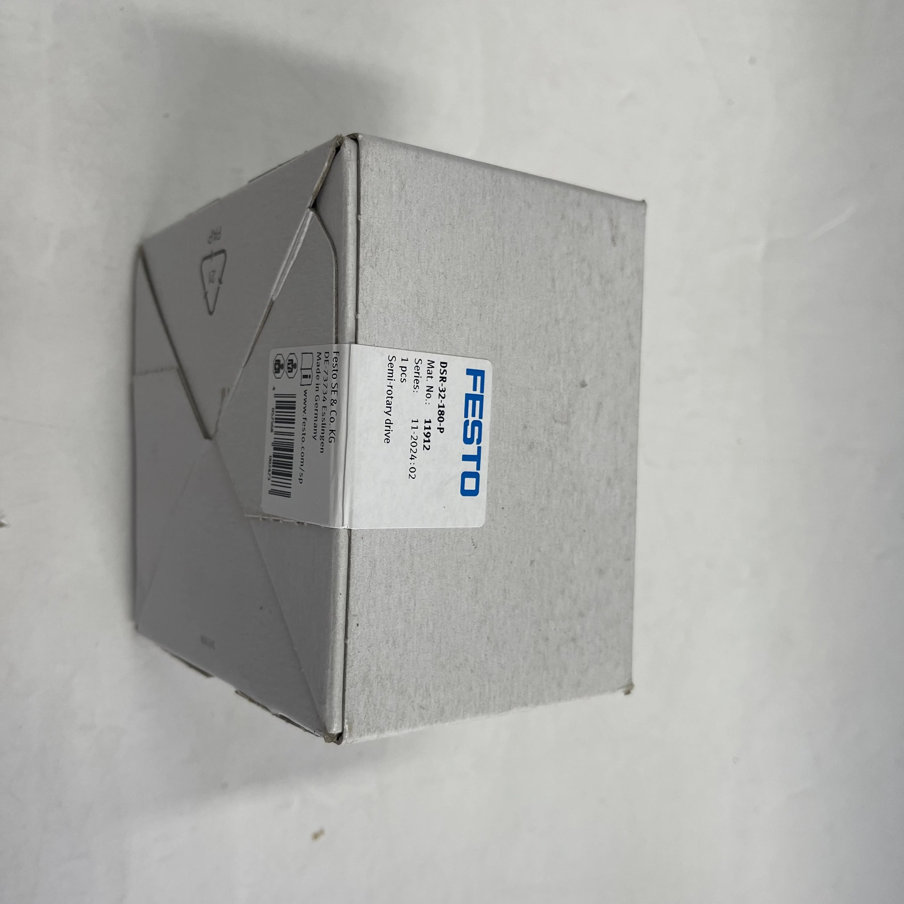 FESTO Semi-Rotary Drive DSR-32-180-P 11912 FESTO Semi-Rotary Drive DSR-32-180-P 11912