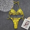 Pelle di serpente giallo