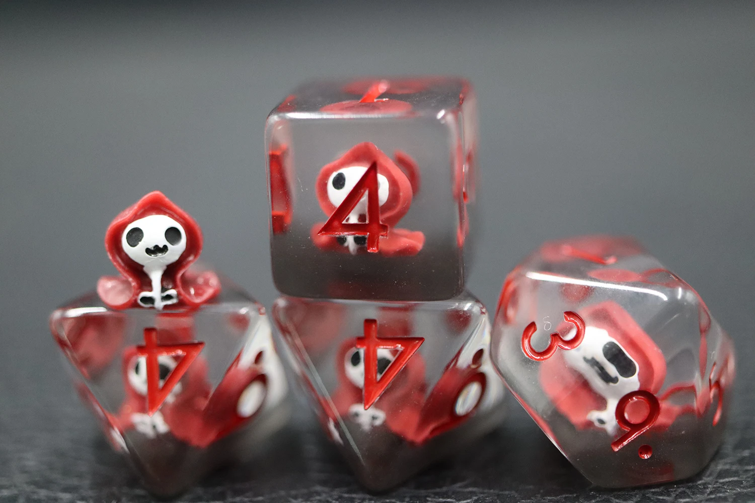 OEM Polyhedral Skull Inclusion Dice DND RPG Board Game Dnd Dice Set supplier