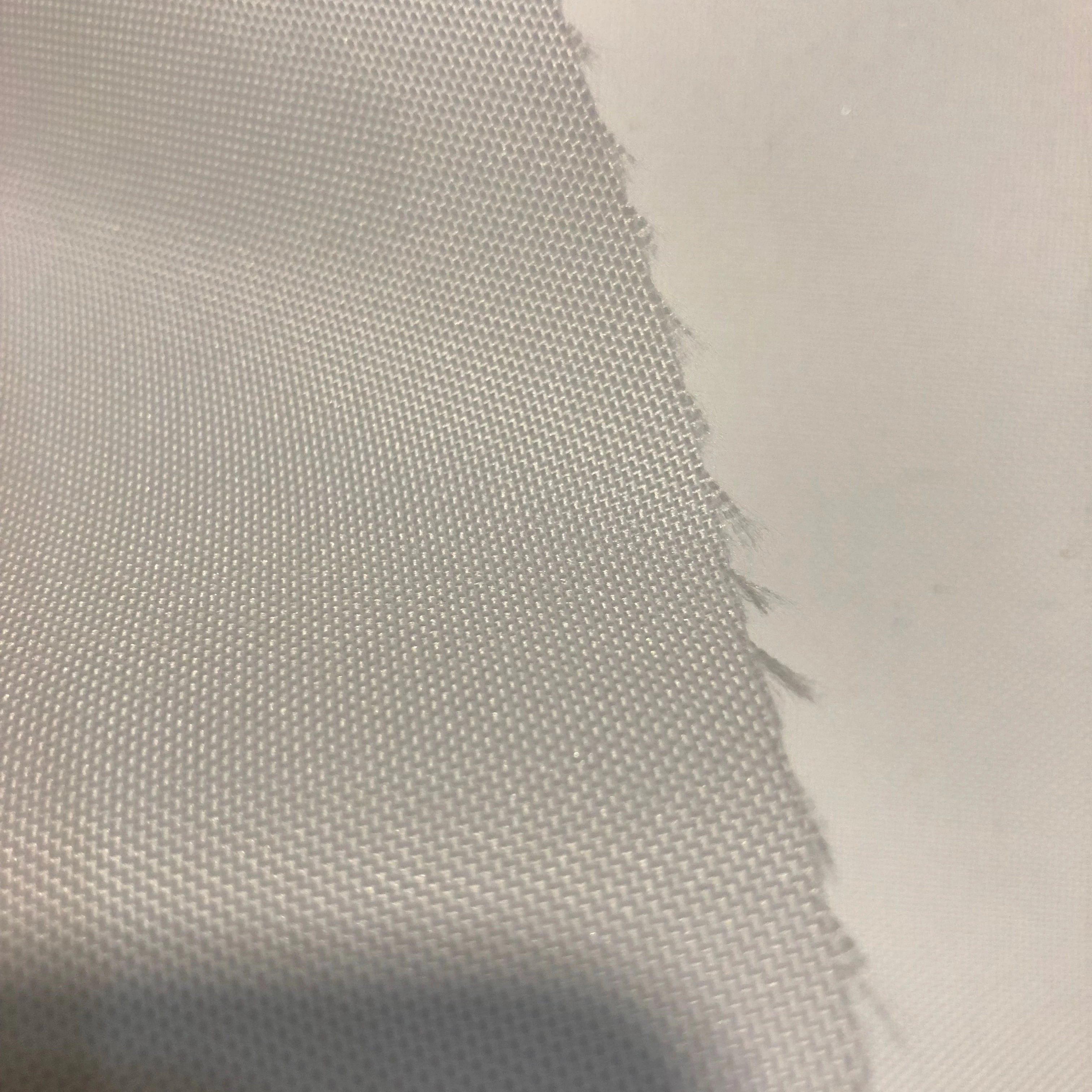 One Side PU Coated Waterproof and UV Resistant Fabric for Sun Umbrella on the Boat