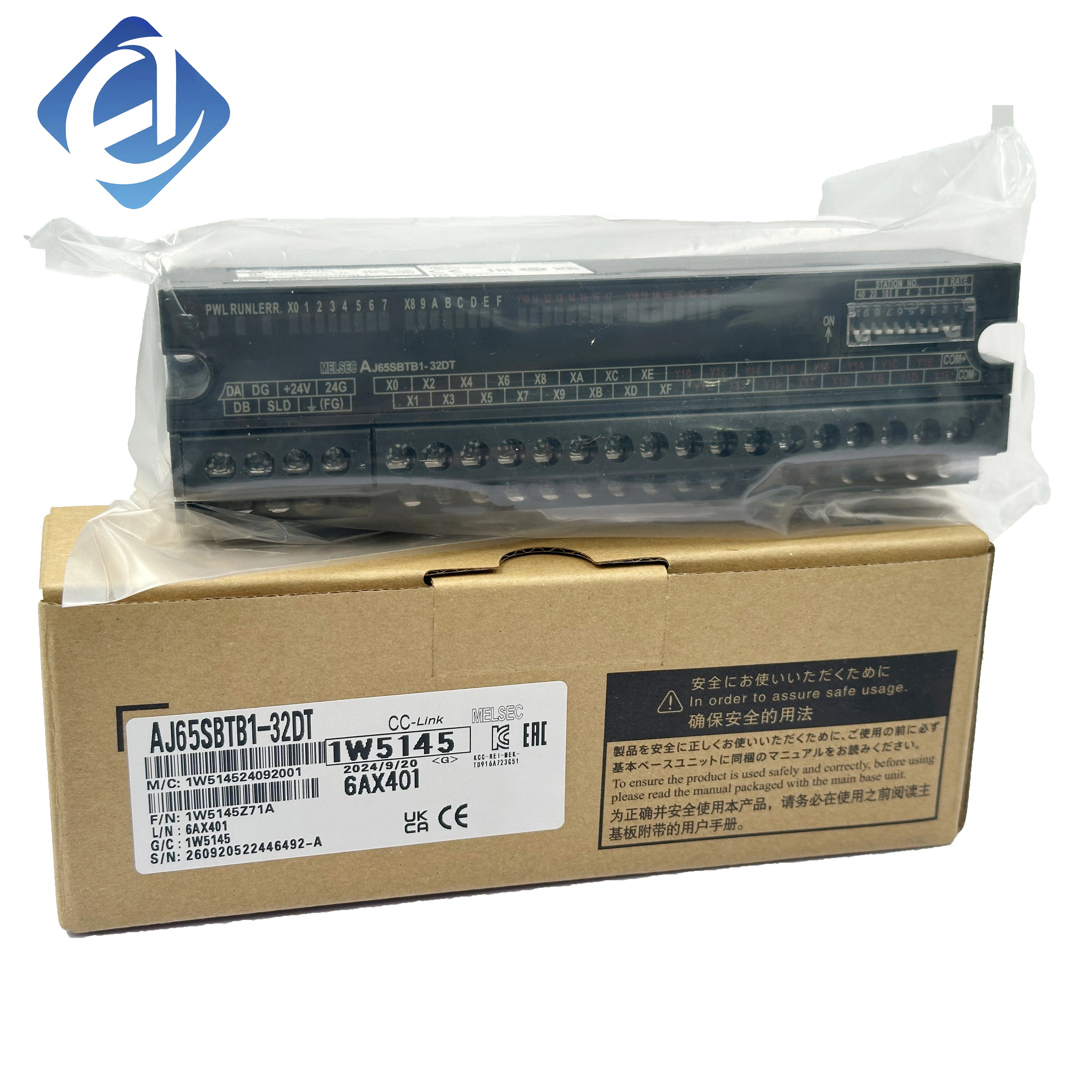 Modul origjinal i ri CC-Link I/O të largët AJ65SBTB1-32DT me 32 pika, kombinim i hyrjeve dhe daljeve digjitale. Realizon transmetimin e sinjaleve të largëta dhe shkëmbimin e të dhënave për sistemet e kontrollit automatik. Karakterizohet nga rezistencë e lartë ndaj pengesave
