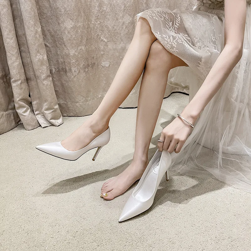 Cheap Silk Size 43 Pointed Toe Bride Pyramid Low White Heels For Wedding - Image 2