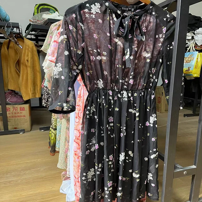 Used Women's Dresses Stock Clothing Second Hand Clothes Dresses Mix Clothes  Second Hand Jeans