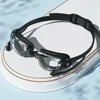 Custodia a specchio Plain-ultra-nera con clip per naso e tappi per le orecchie integrati