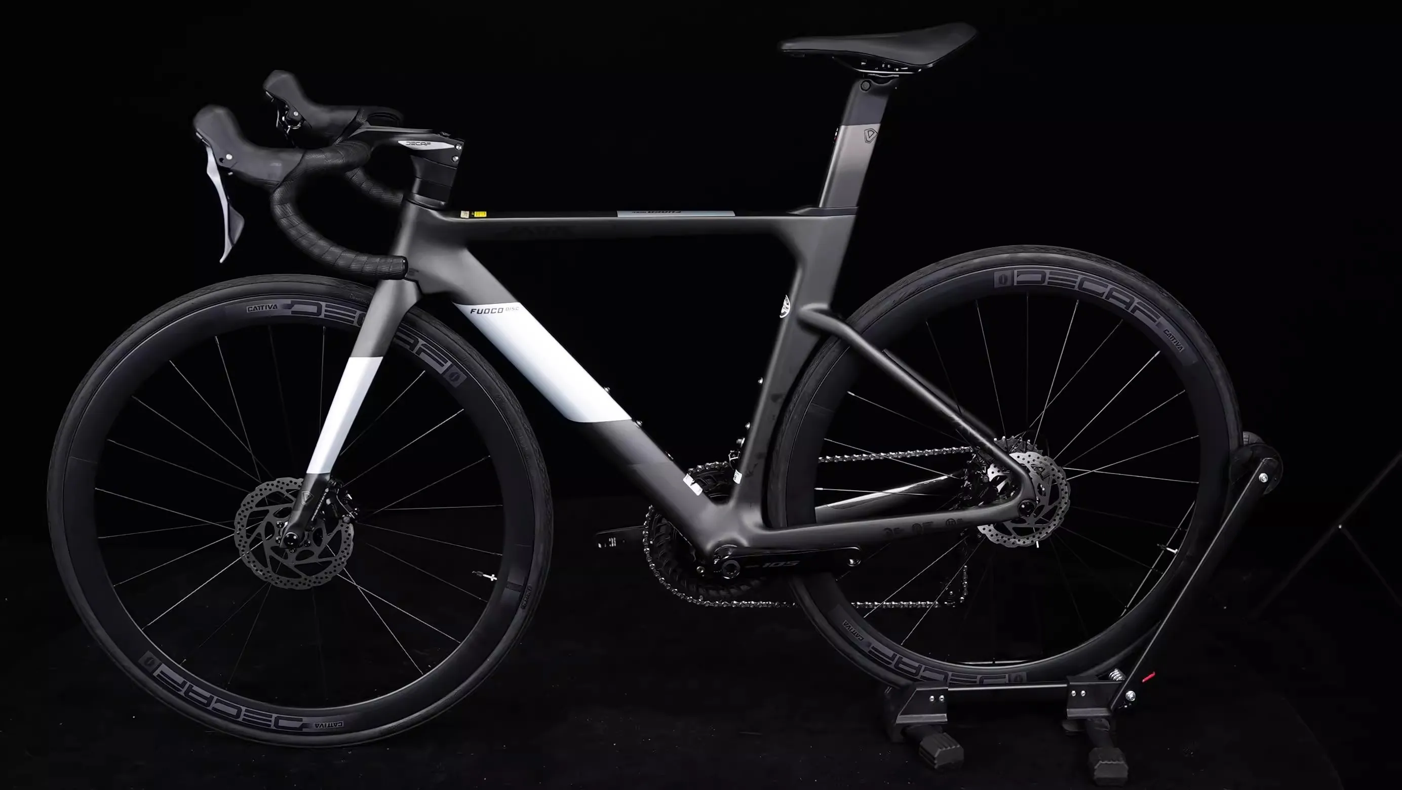 JAVA FUOCOTOPロードバイク24スピードカーボンファイバーロード自転車