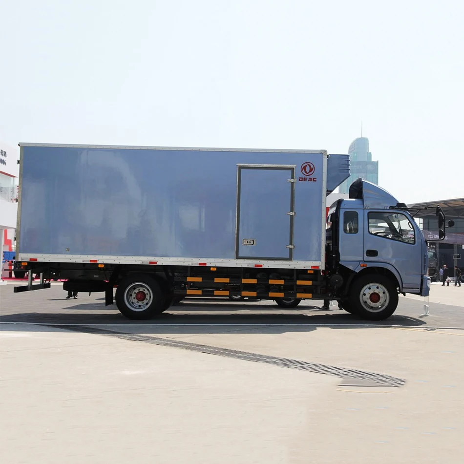 6 Meters Used Truck Refrigerators Howo Refrigerator Truck Trade Refrigerated Truck Meat Rail with Nice Price