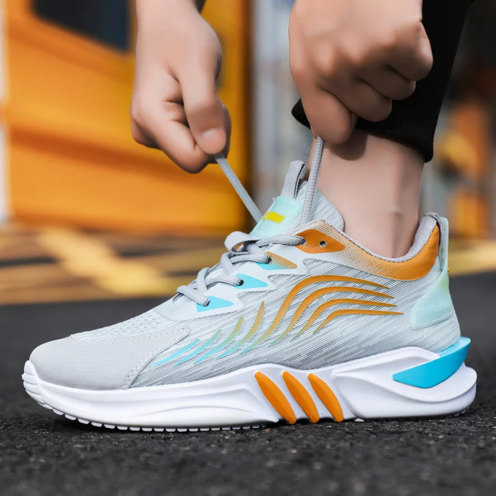 2024 men's summer flying mesh surface breathable leisure sports running shoes