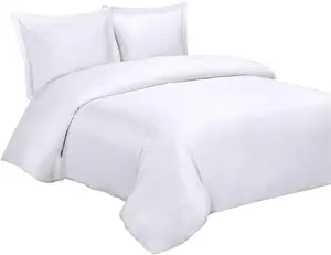 White Poly Cotton Hotel Bedding Set 20% Polyester 80% Cotton 4 Piece Set Wrinkle Resistant Easy Care