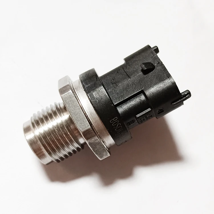 さい OEM Mass Air Flow Sensor Hitachi 06J906461D for A4 A5 A6 Q3
