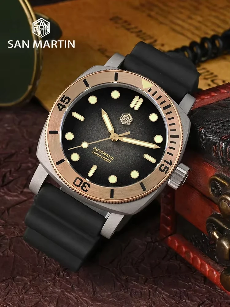 San Martin 42mm Retro Titanium Diver Watch - NH35 Automatic