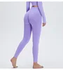 Pantaloni viola chiaro
