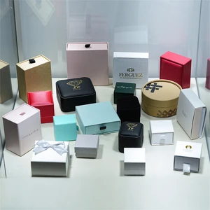 Wholesale Dark Green Velvet Square Jewelry Packaging Box Magnetic Snap Closure Custom Logo Gift Earring Pendant Quality Packing