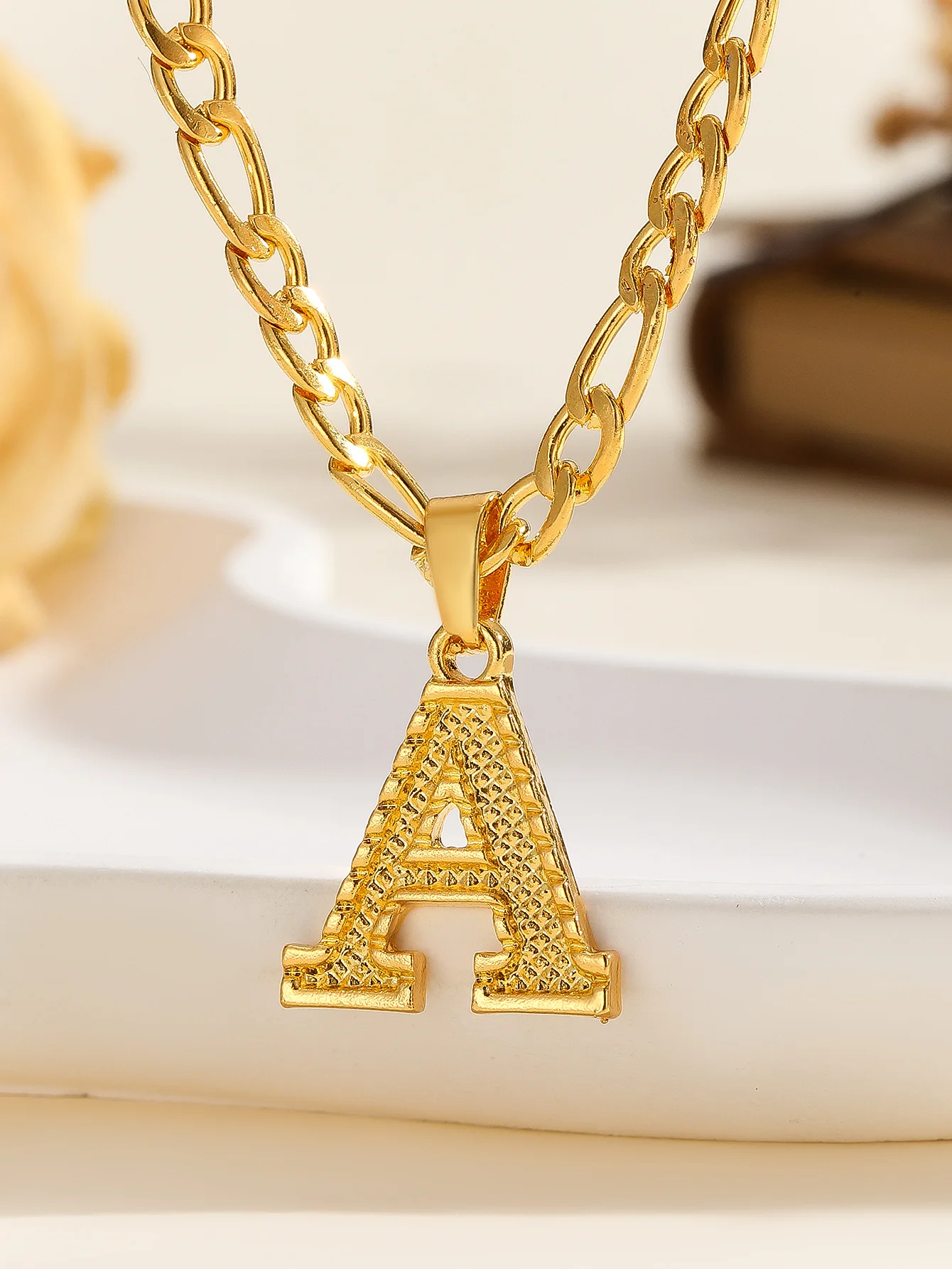 Collier pendentif lettre A-Z en acier inoxydable plaqué or Bijoux  d'anniversaire pour femme Cadeau