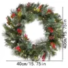 Guirlande de pommes de pin et baies rouges - 40 cm